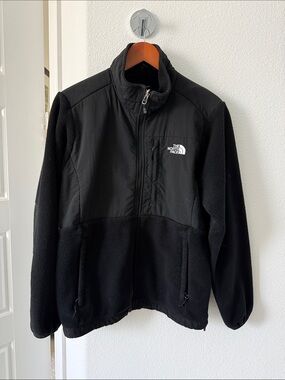 The North Face Black Lightweight Fleece Jacket with Chest Zip